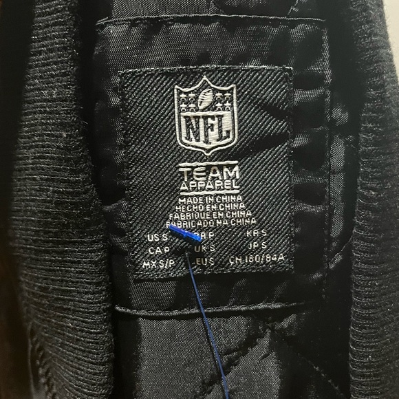 Pittsburgh Steeler Bombers Jacket Adult Size: Small - Picture 2 of 3